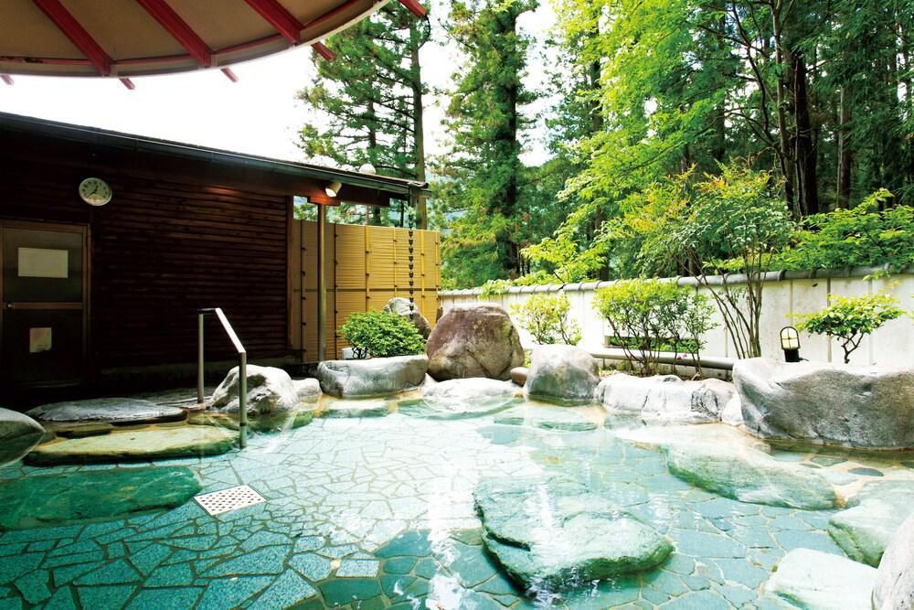 Ooedo Onsen Monogatari Bekkan 3*