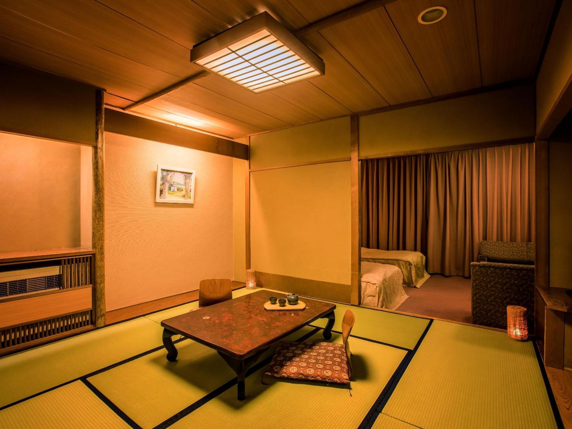 Ooedo Onsen Monogatari Bekkan 3*