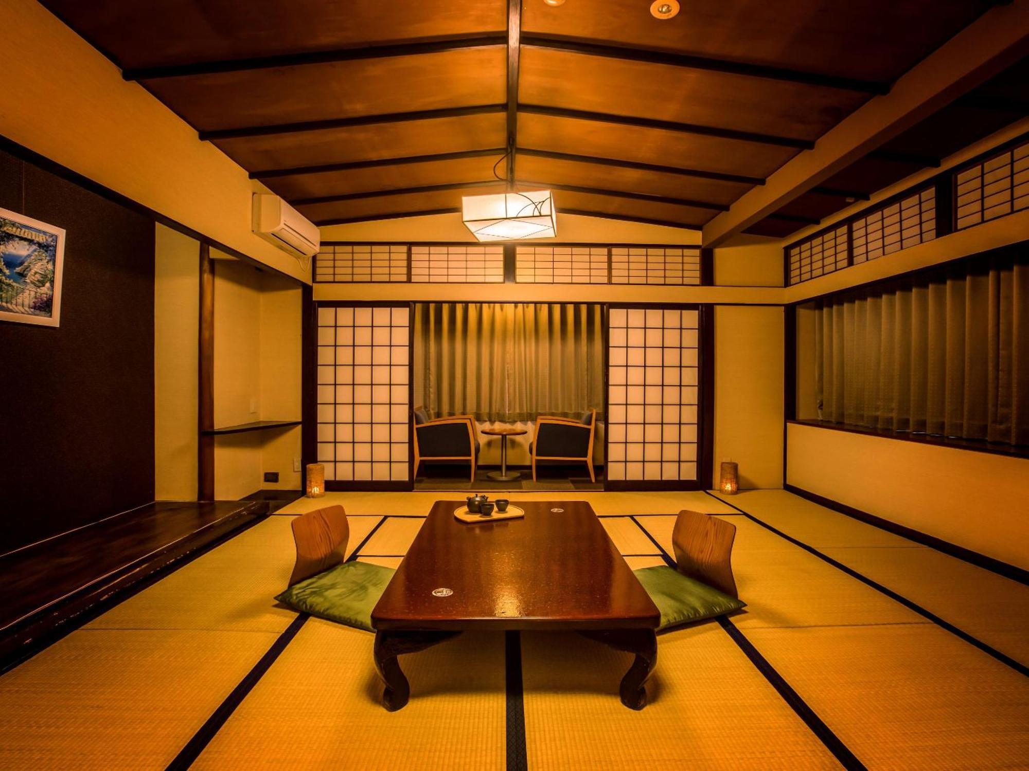 Ryokan Ooedo Onsen Monogatari Bekkan 3*
