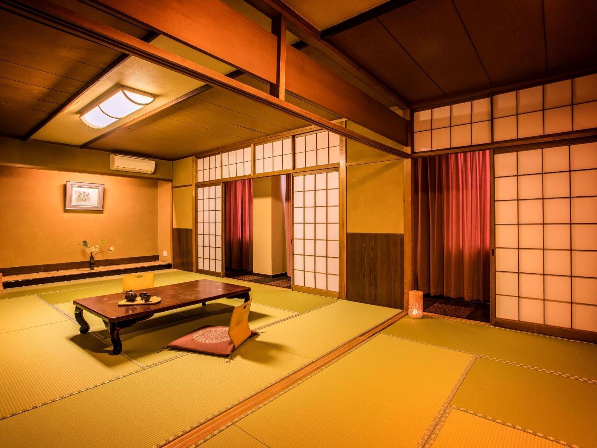 เรียวกัง Ooedo Onsen Monogatari Bekkan 3*